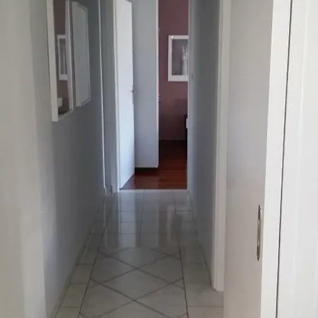 Athenian Luxury Apartment, Near Metro Station Chalandri, Nu 2 * Athens